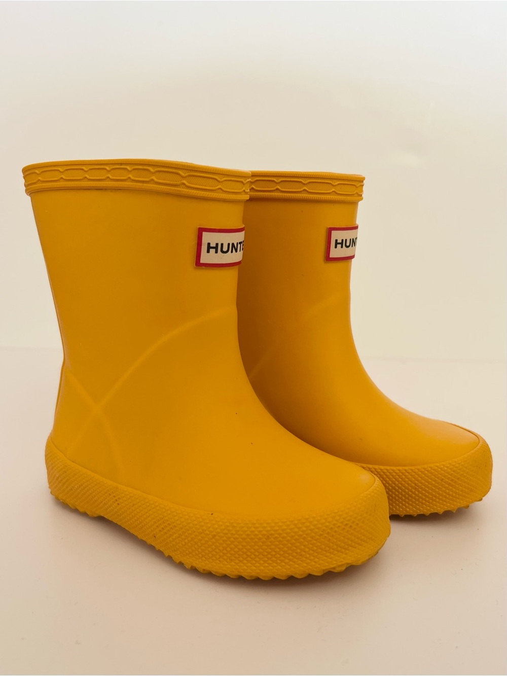 Hunter Kids First Classic Rain Boots Yellow Kids UK 4 US 5/6 toddler